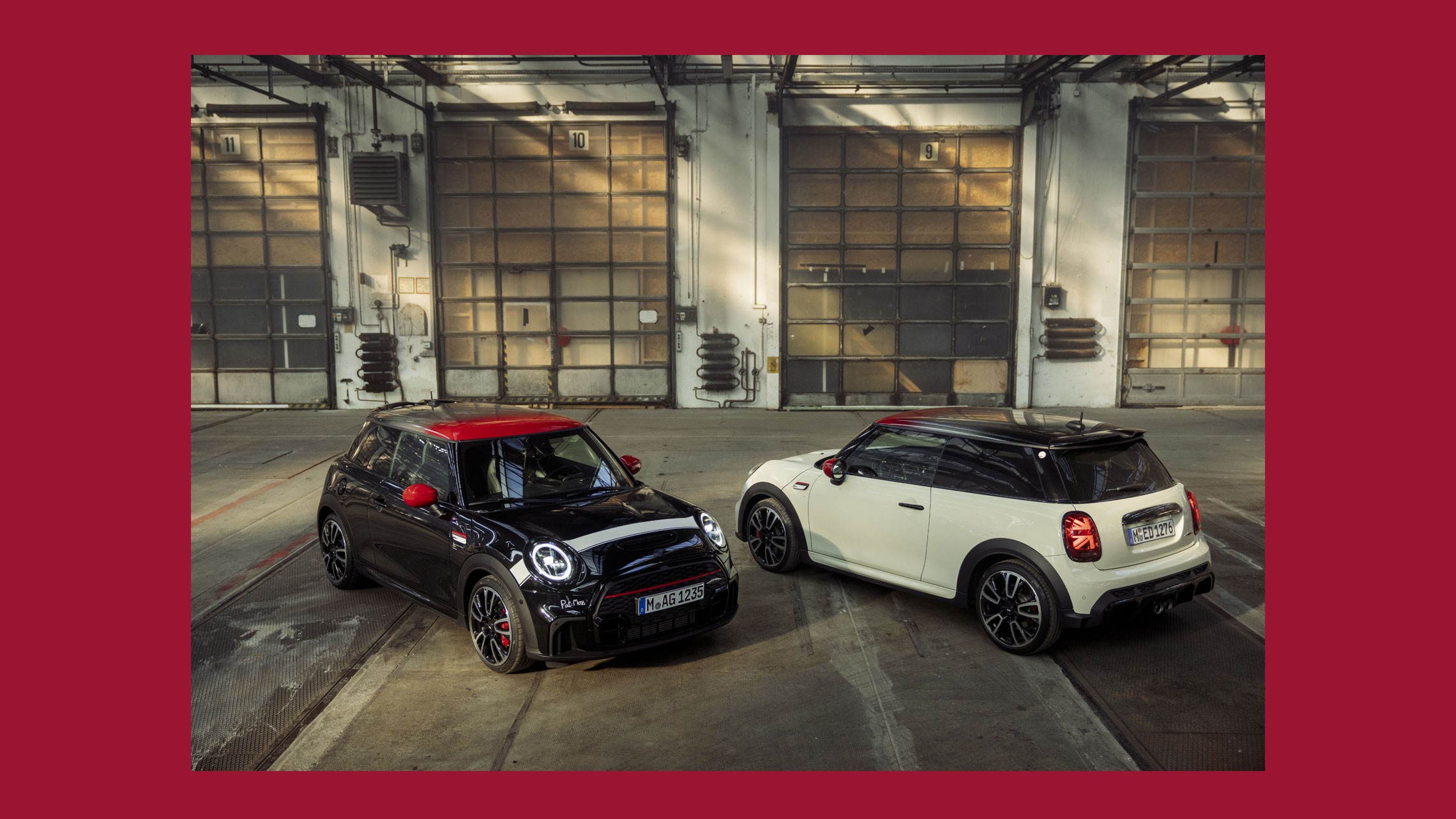 Color image of the new Pat Moss Edition. You see two John Cooper Works models, one in the color Pepper White, the other in Midnight Black.